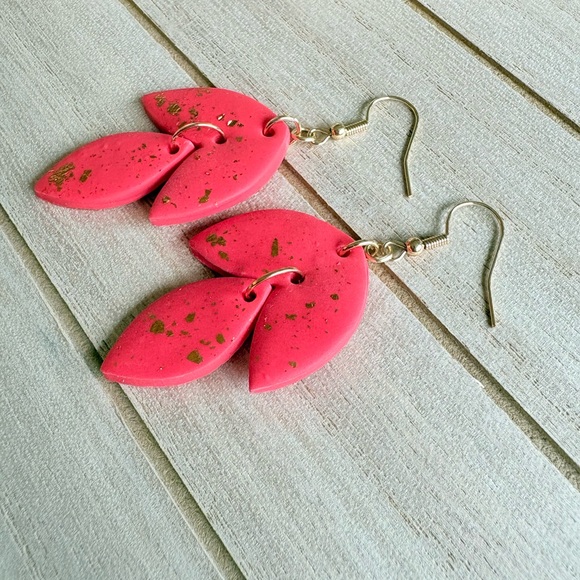 Coral Drop Earring with Gold Leaf Accents – Boho Chic Statement Handmade Jewelry - Picture 5 of 9